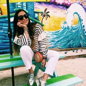 Meet your Posher, Vanessa